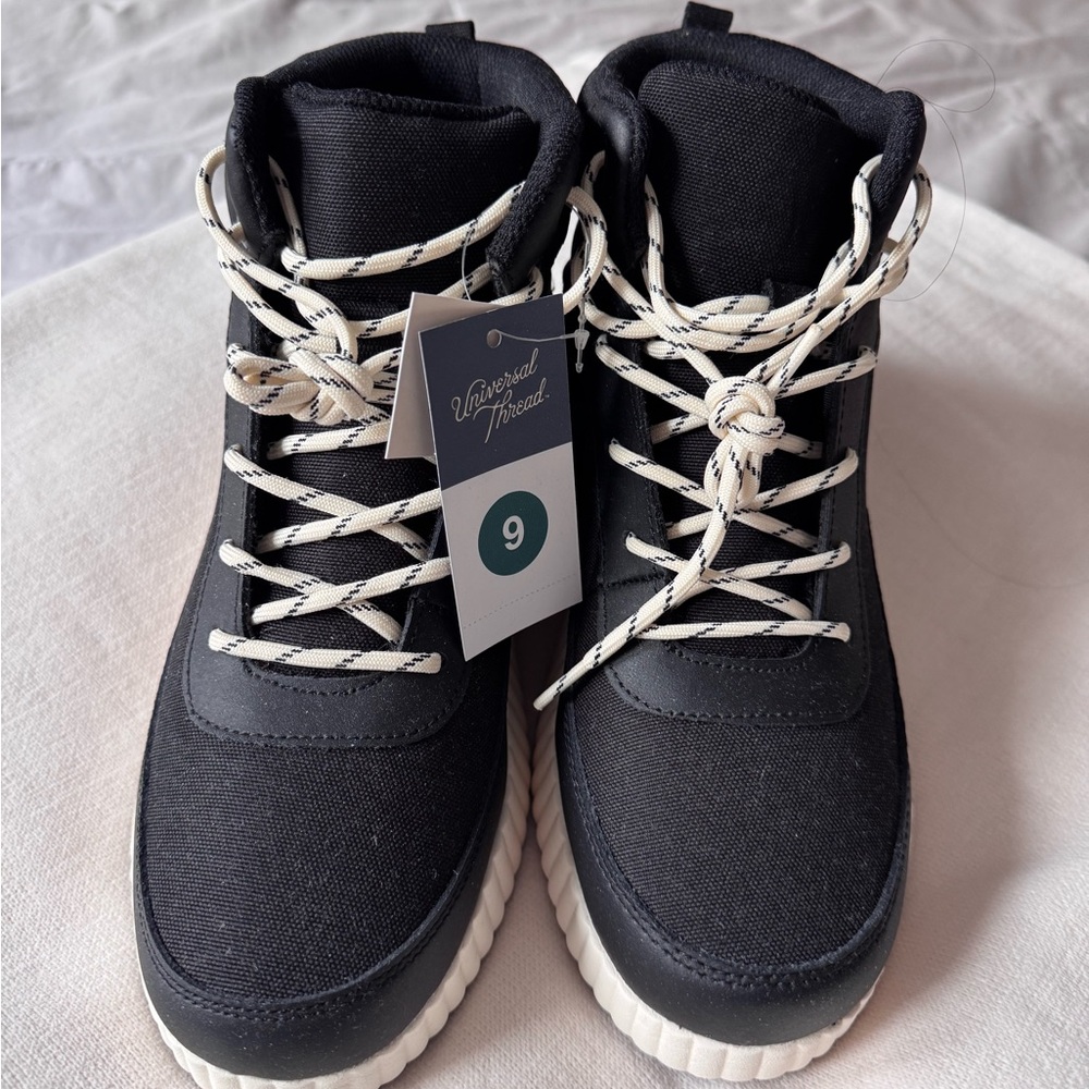 Universal Thread Women's Black Lace-Up Boots